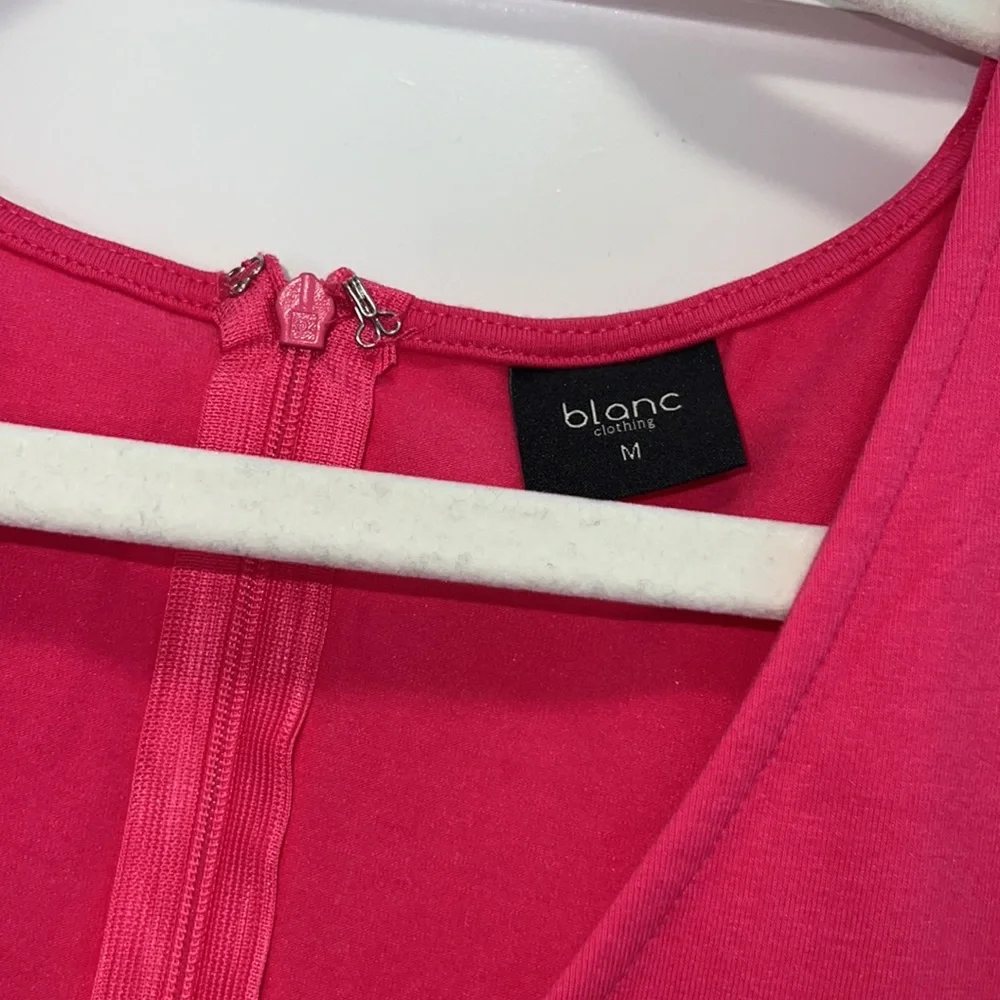 Barbie v cut Stretch dress - Picture 3 of 6